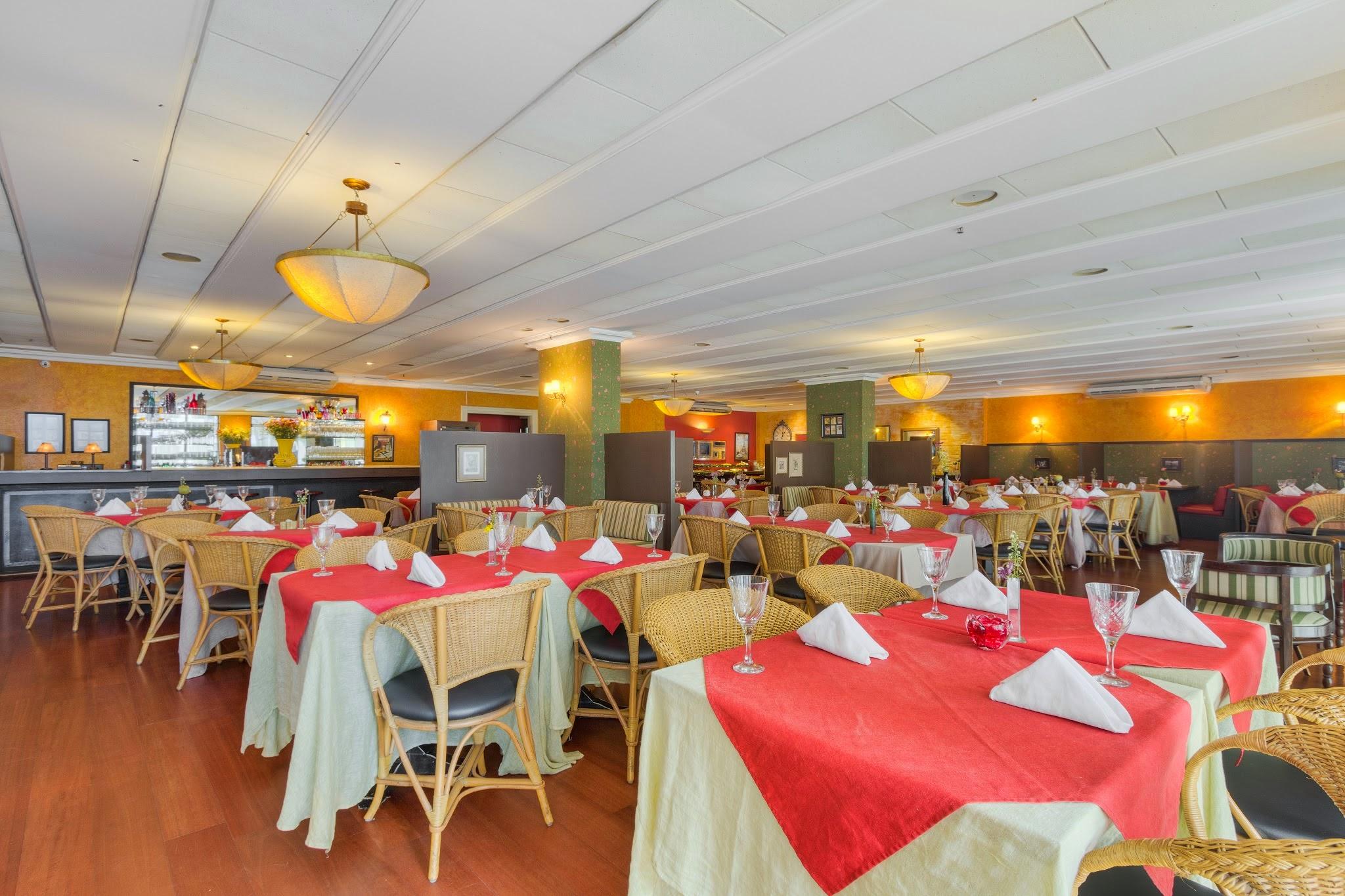 Tulip Inn Fortaleza Ресторан фото